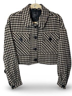 Dynamite Black & Cream Houndstooth Cropped Jacket